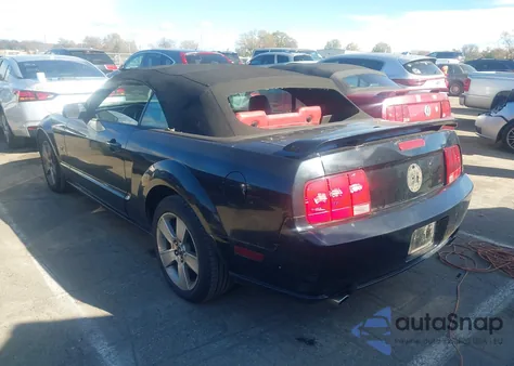 2007 Ford Mustang Gt Deluxe/Gt Premium из США, поврежденный, VIN 1ZVHT85H475351625